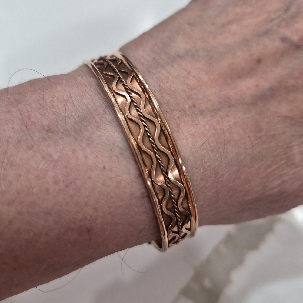 Elegant Copper Wave Bracelet